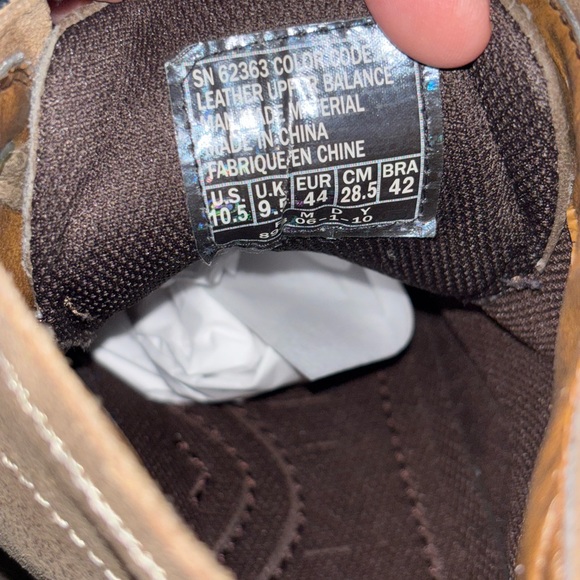 Skechers Men's brown suede chukka boots SZ 10.5 - Picture 12 of 12